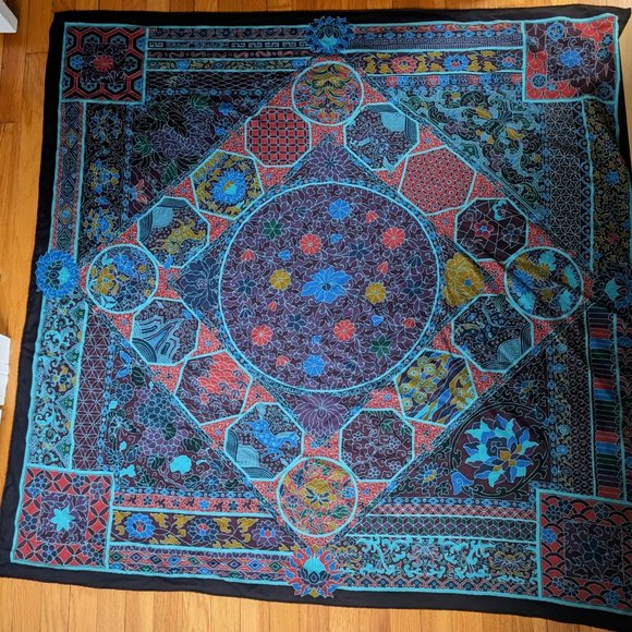 HERMÈS Collections Imperiales Cashmere Silk Shawl - Picture 5 of 5